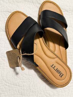 Børn Mahal Slide Sandal (Women)